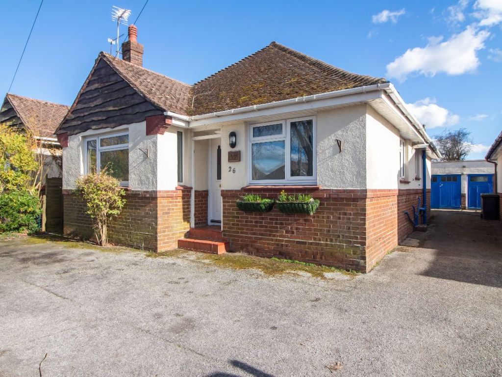 3 bed bungalow for sale in Milton Road, Waterlooville PO7 Zoopla
