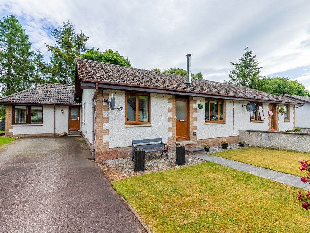 4 bed semidetached bungalow for sale in Braeface Park, Alness IV17, £