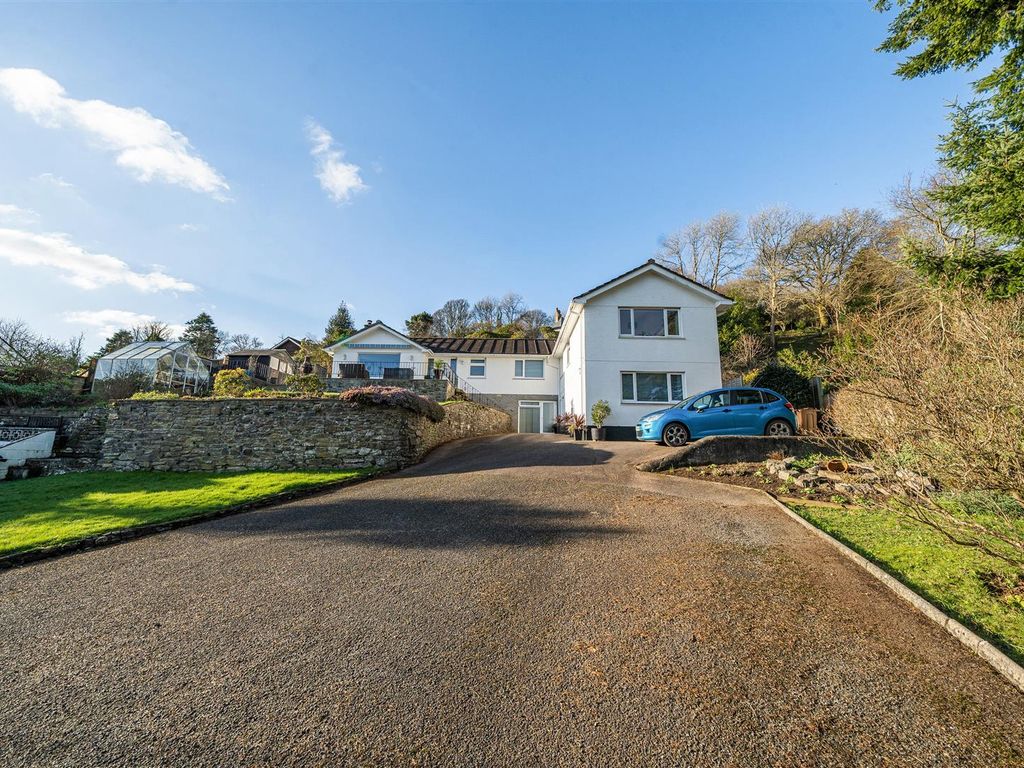 6 bed property for sale in Restormel Road, Lostwithiel PL22, £755,000