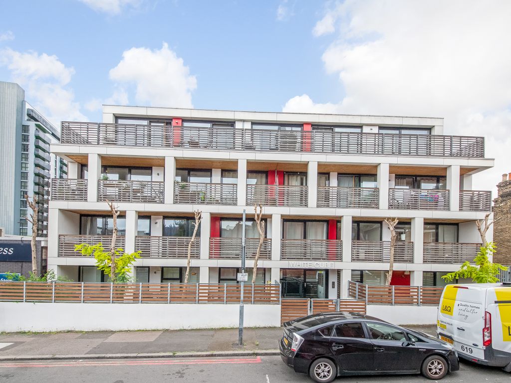 Algernon Road, Lewisham SE13  