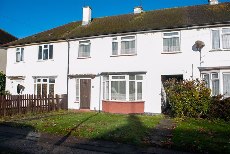 4 bed terraced house for sale in Stonehill Road, LeighOnSea SS9, £