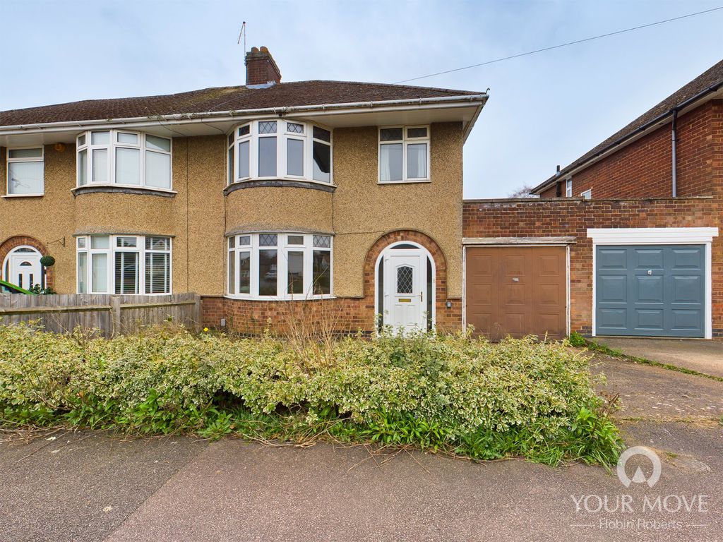 3 bed semidetached house for sale in Stanfield Road, Duston