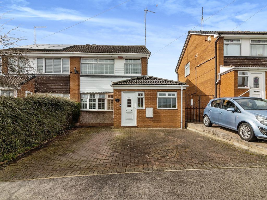 3 bed semidetached house for sale in Derwent Drive, Chapeltown