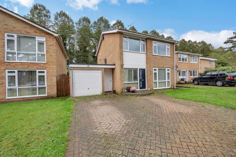 3 bed detached house for sale in Fountains Road, Bury St. Edmunds IP33
