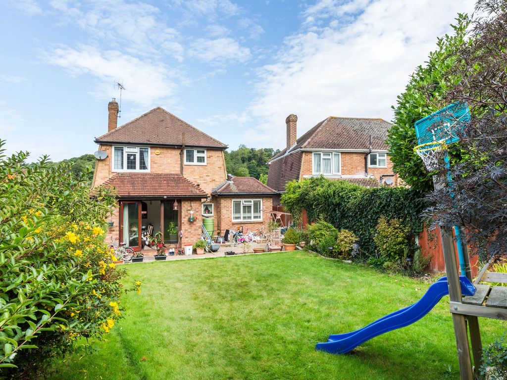 4 bed detached house for sale in The Ruffetts, South Croydon CR2, £