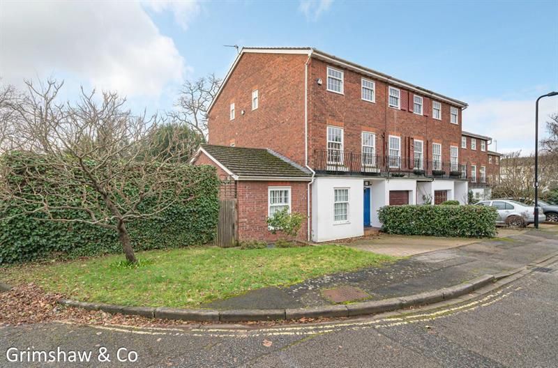 Dell Way, Ealing, London W13  