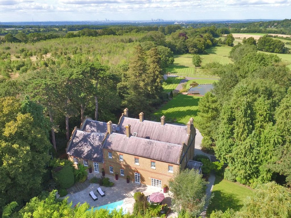 Ashmore Lane, Keston, Kent BR2  