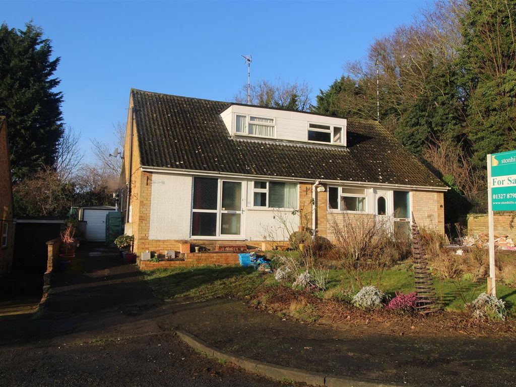 4 bed property for sale in Falconers Close, Daventry NN11 Zoopla