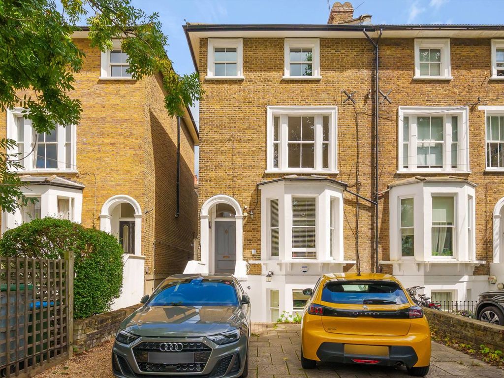 2 bed flat for sale in Queens Road, Twickenham TW1, £550,000 Zoopla