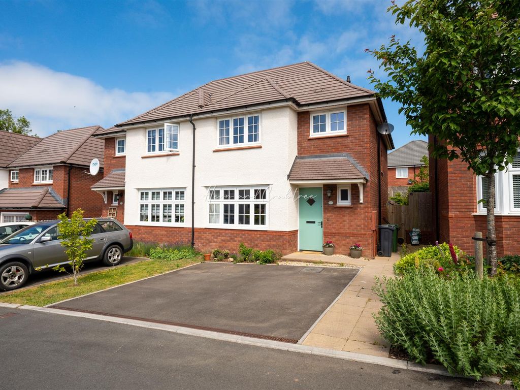 3 bed semidetached house for sale in Pentrebane Drive, Cae St Fagans