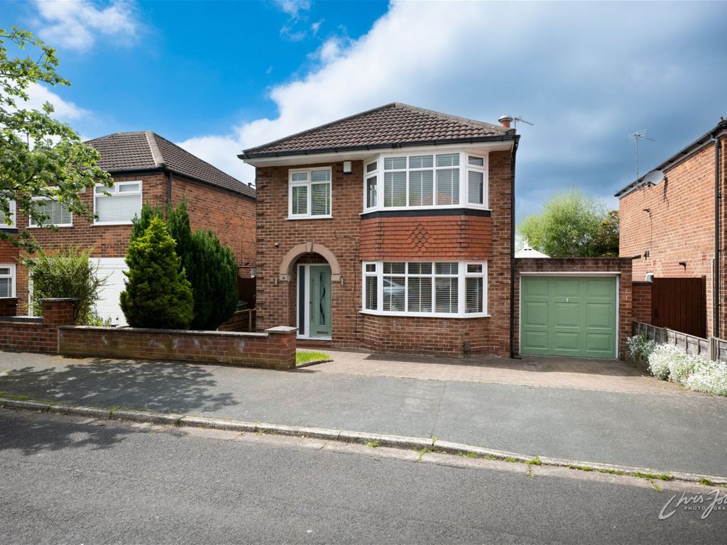 3 bed detached house for sale in Hartington Drive, Hazel Grove