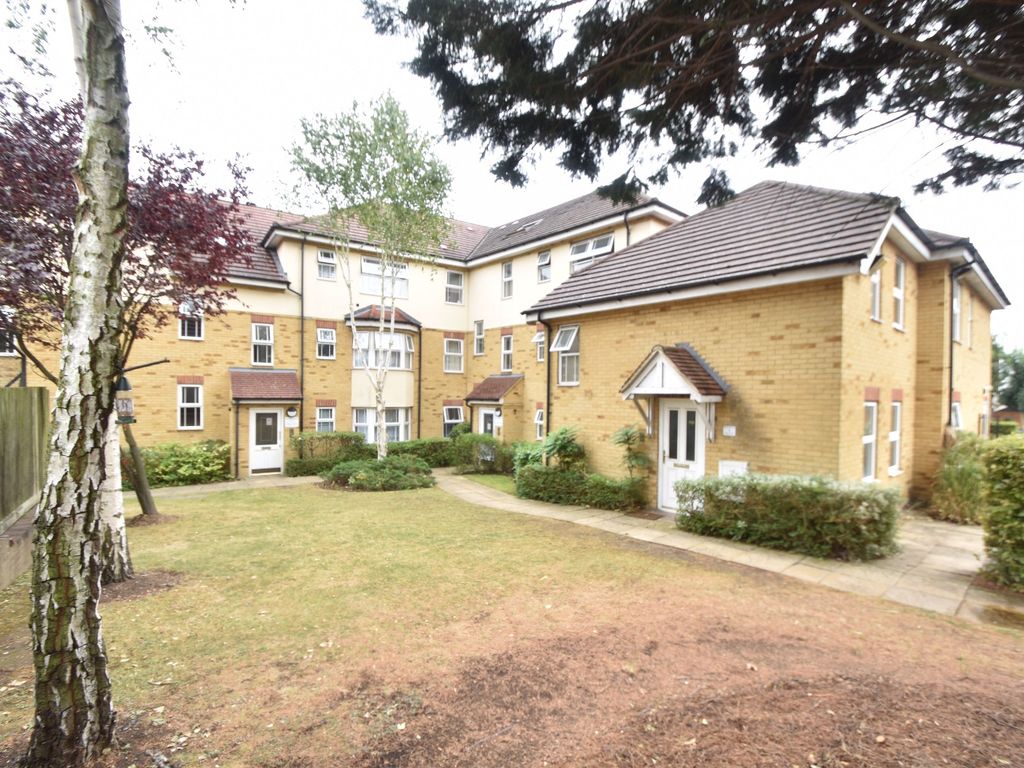 Green Dragon Court, Strathmore Avenue, Luton LU1  