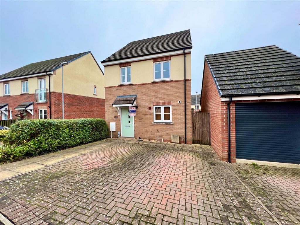 3 bed detached house for sale in Bledisloe Way, Lydney GL15 Zoopla