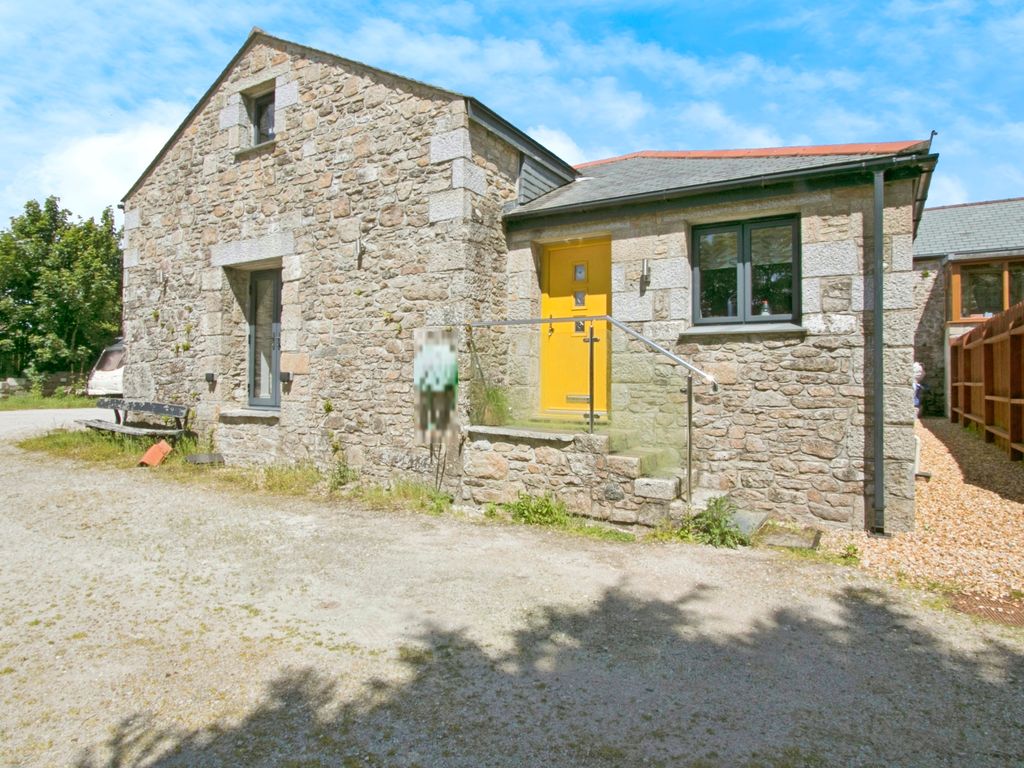 2 bed barn conversion for sale in Longdowns, Penryn, Cornwall TR10, £