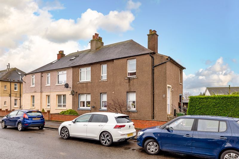 3 bed flat for sale in Dundarroch Street, Larbert FK5, £112,000 Zoopla