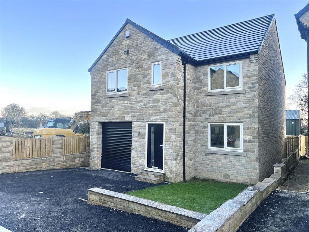 New home, 4 bed detached house for sale in 5 Crowick House Drive