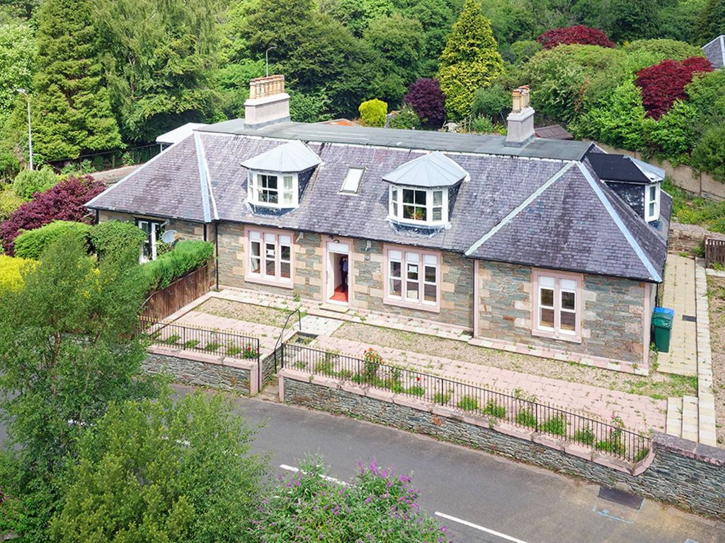 4 bed property for sale in Manse Brae, Lochgilphead PA31 Zoopla