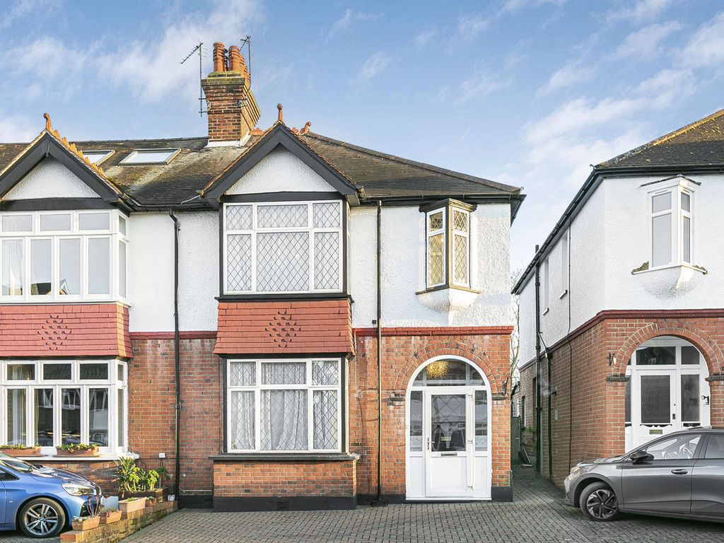 4 bed semidetached house for sale in St. Philips Avenue, Worcester