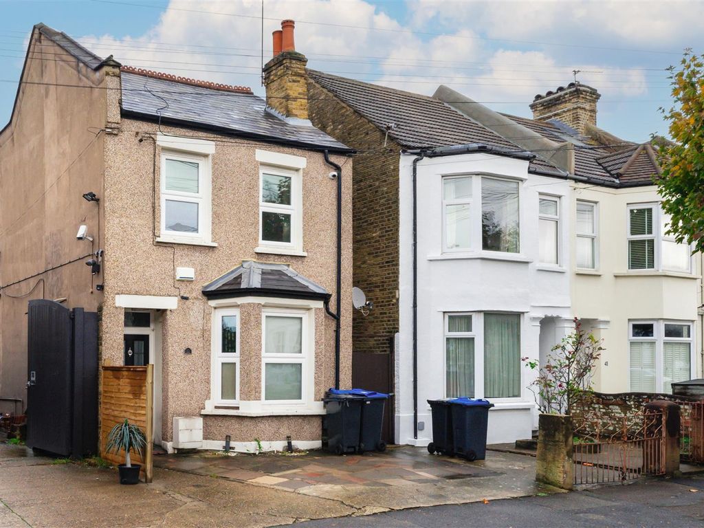 3 bed detached house for sale in Dryden Road, London SW19, £700,000