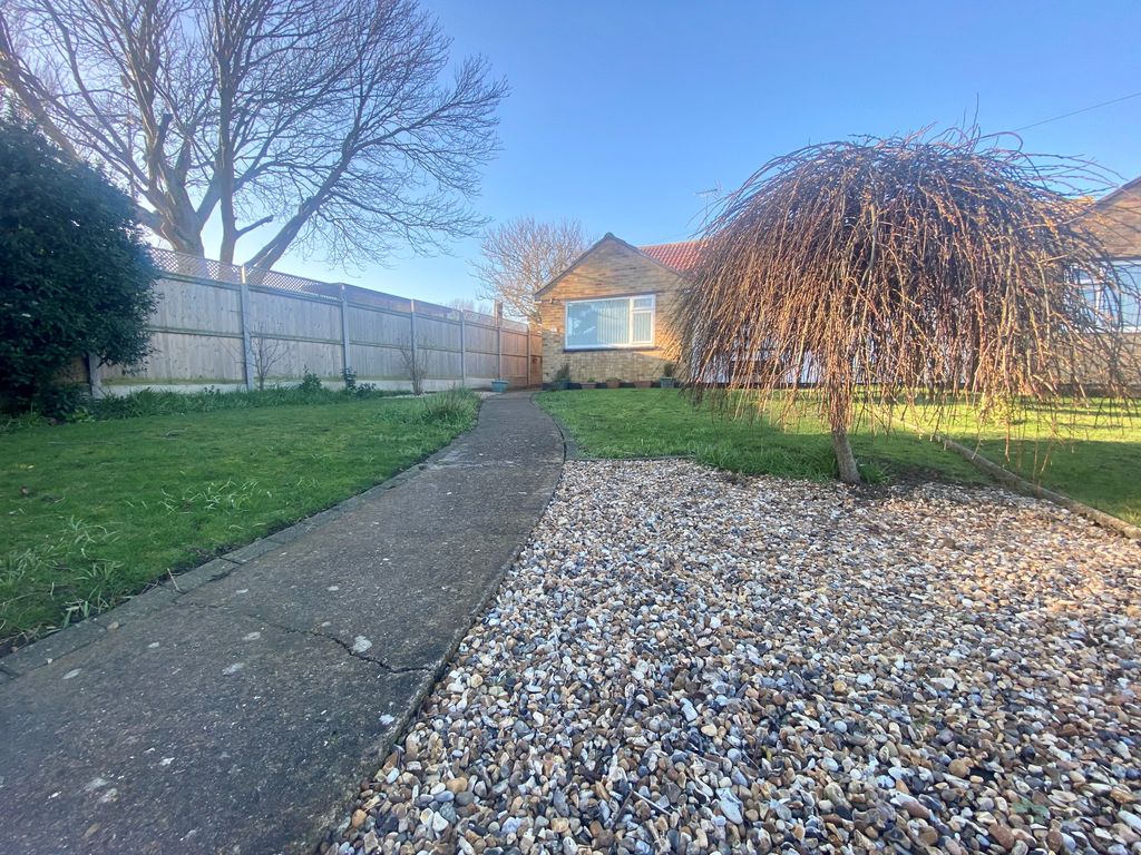 2 bed semidetached bungalow for sale in Queen Berthas Avenue