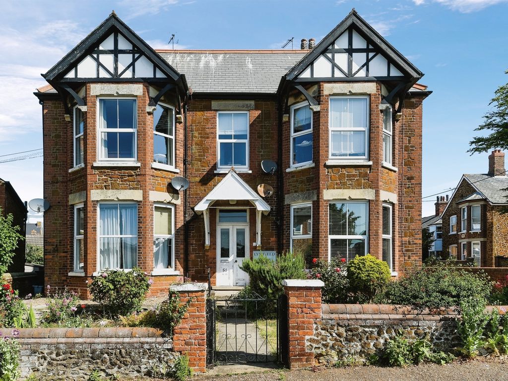 2 bed flat for sale in Avenue Road, Hunstanton PE36 Zoopla