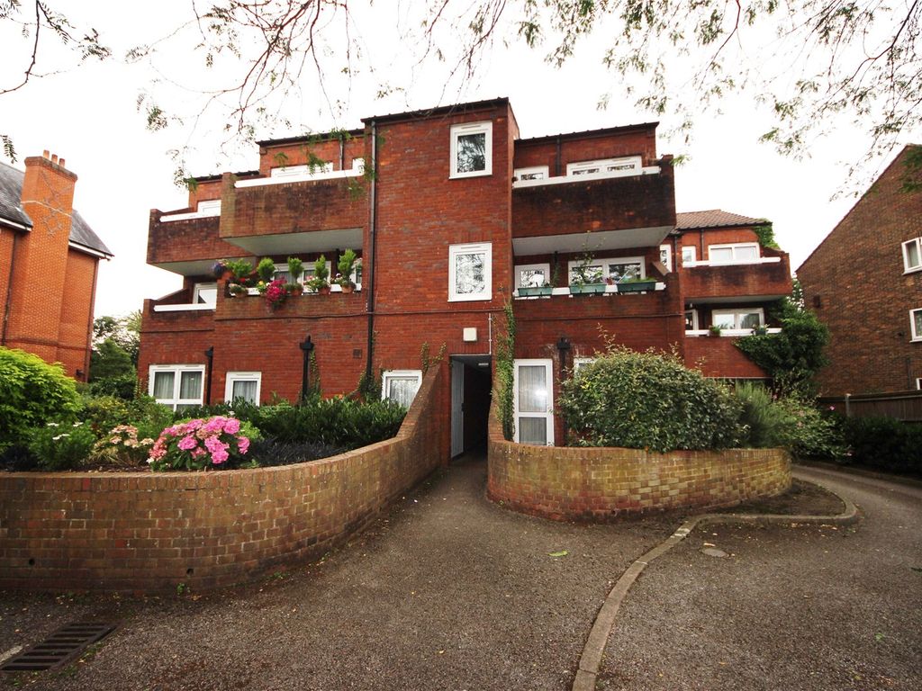 1 bed flat for sale in Sheen Road, Richmond TW10 Zoopla