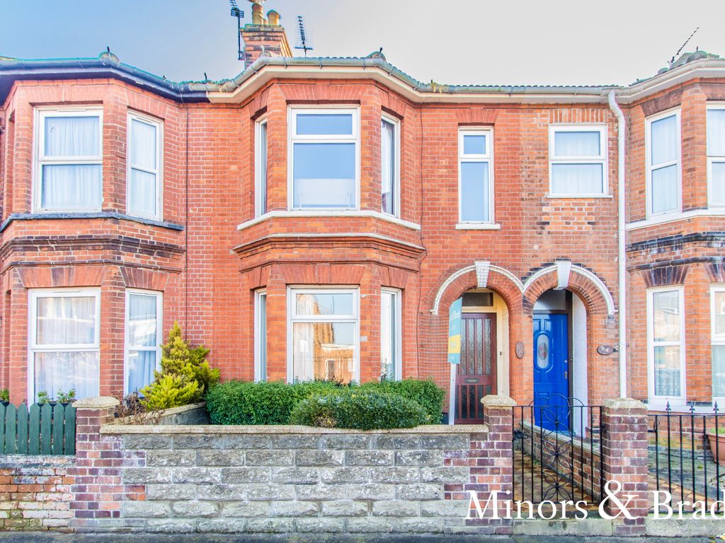 4 bed terraced house for sale in Alexandra Road, Lowestoft NR32 Zoopla