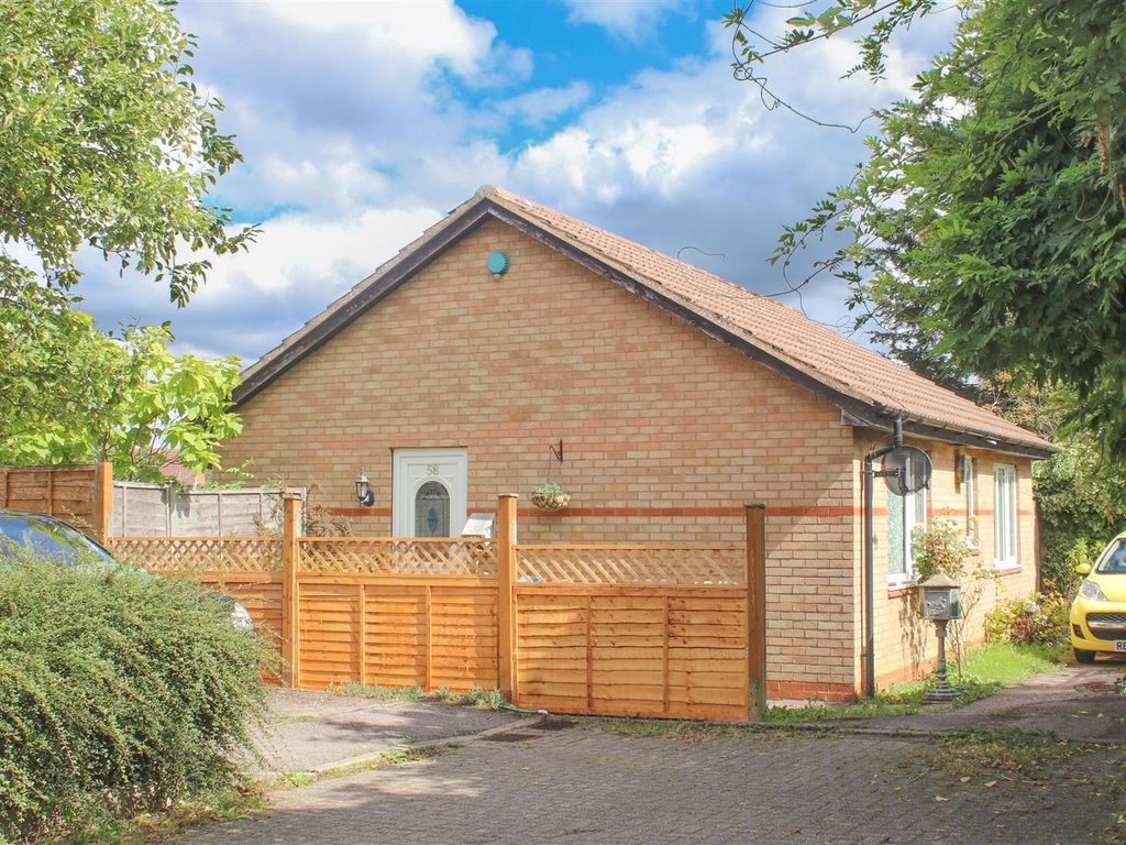 2 bed detached bungalow for sale in Chaplin Grove, Crownhill, Milton