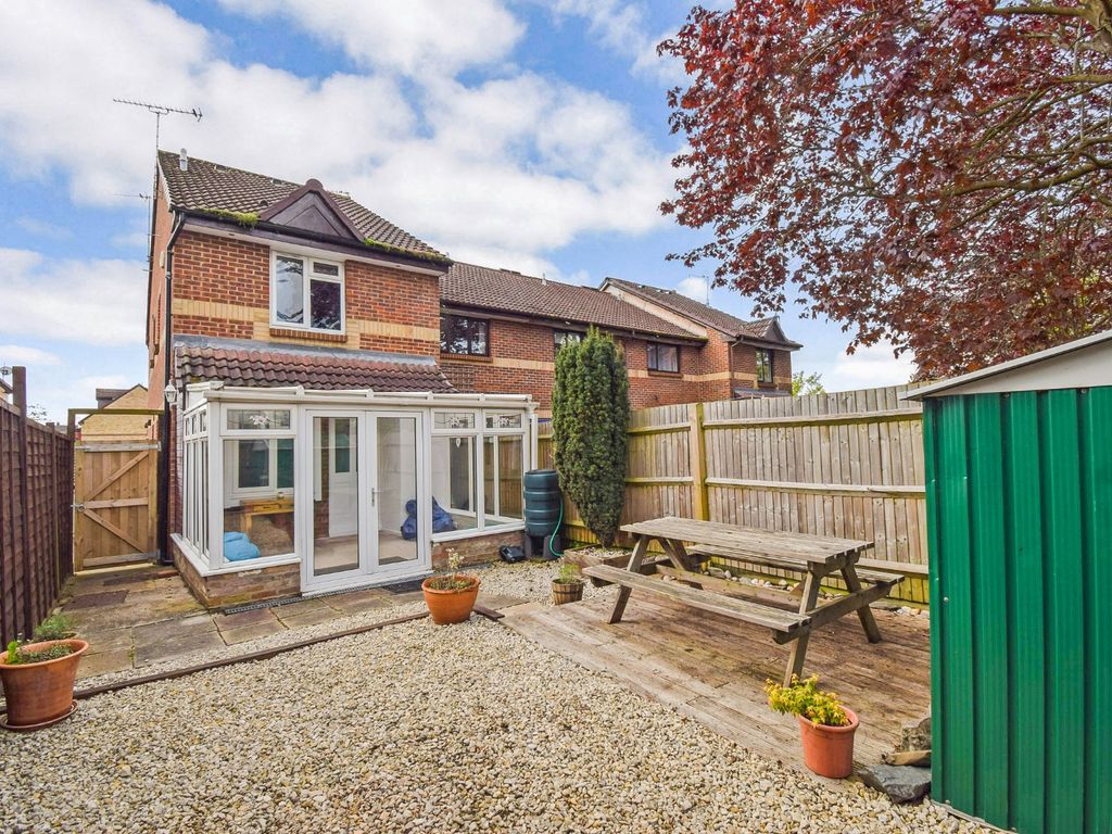 1 bed end terrace house for sale in Maypole Road, Taplow, Maidenhead