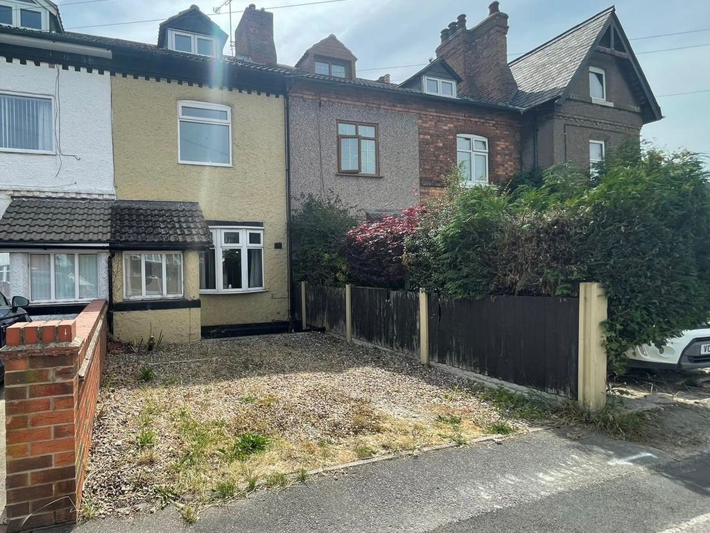 3 bed terraced house for sale in Greenhills Road, Eastwood, Nottingham