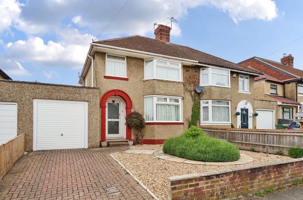 3 bed semidetached house for sale in St. Lukes Road, Cowley, East