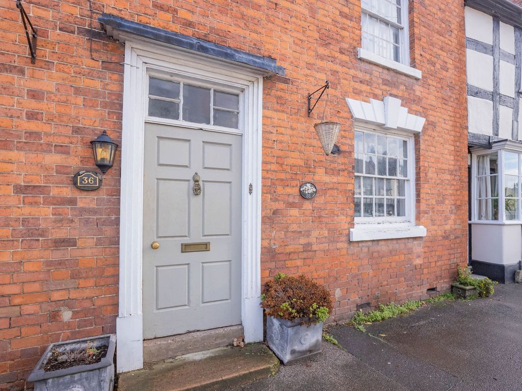 Henley Street, Alcester B49