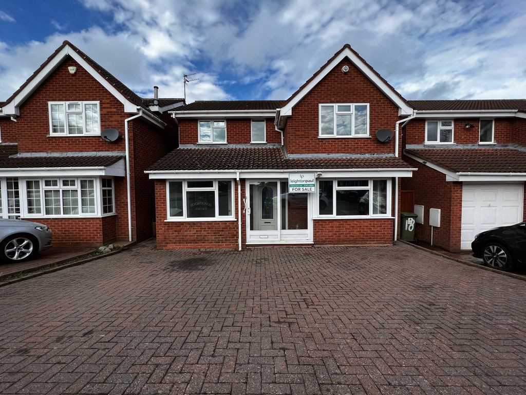 4 bed detached house for sale in Elwells Close, Sedgemoor Park, Bilston