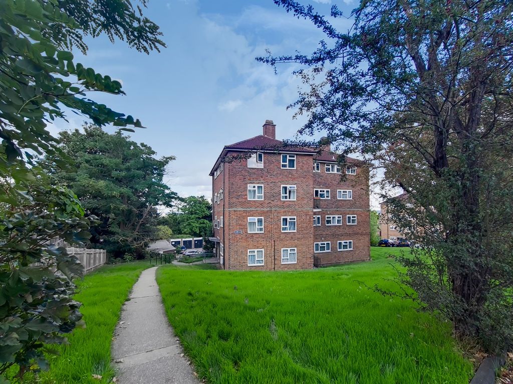 2 bed flat for sale in South Norwood Hill, London SE25 Zoopla