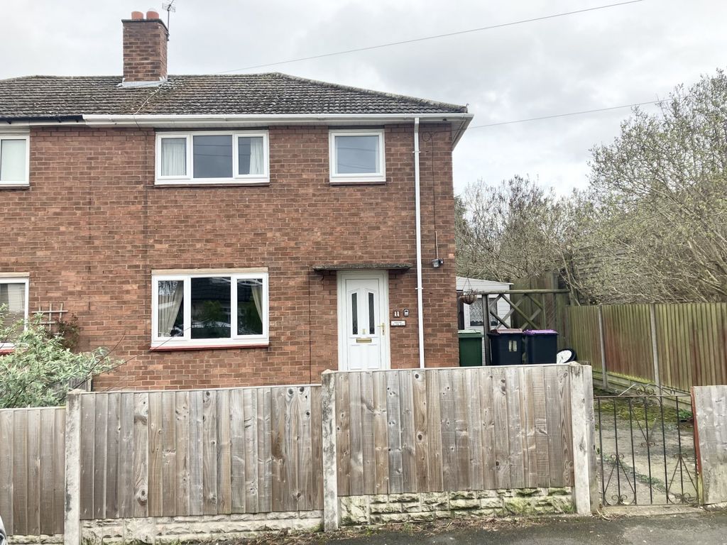 3 bed semidetached house for sale in Central Avenue, Ketley, Telford, Shropshire TF1 Zoopla