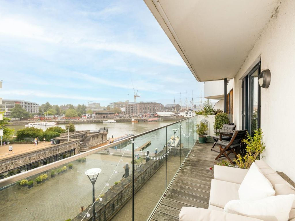 Millennium Promenade, Bristol BS1  