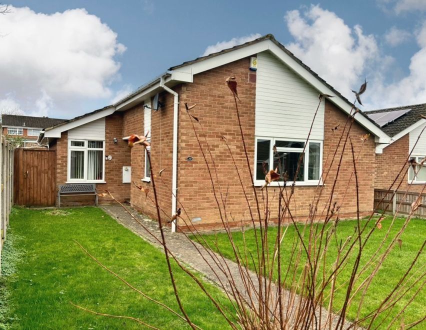 3 bed bungalow for sale in Swift Road, Abbeydale, Gloucester GL4, £