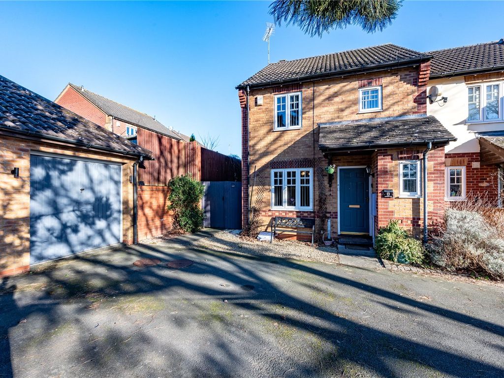 3 bed end terrace house for sale in Low Field Lane, Brockhill, Redditch