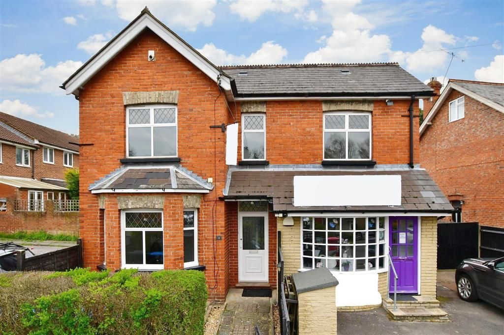 4 bed semidetached house for sale in Lagham Road, South Godstone