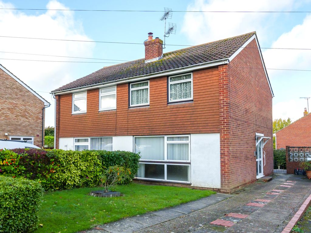 3 bed semidetached house for sale in Amberley Road, Horsham, West