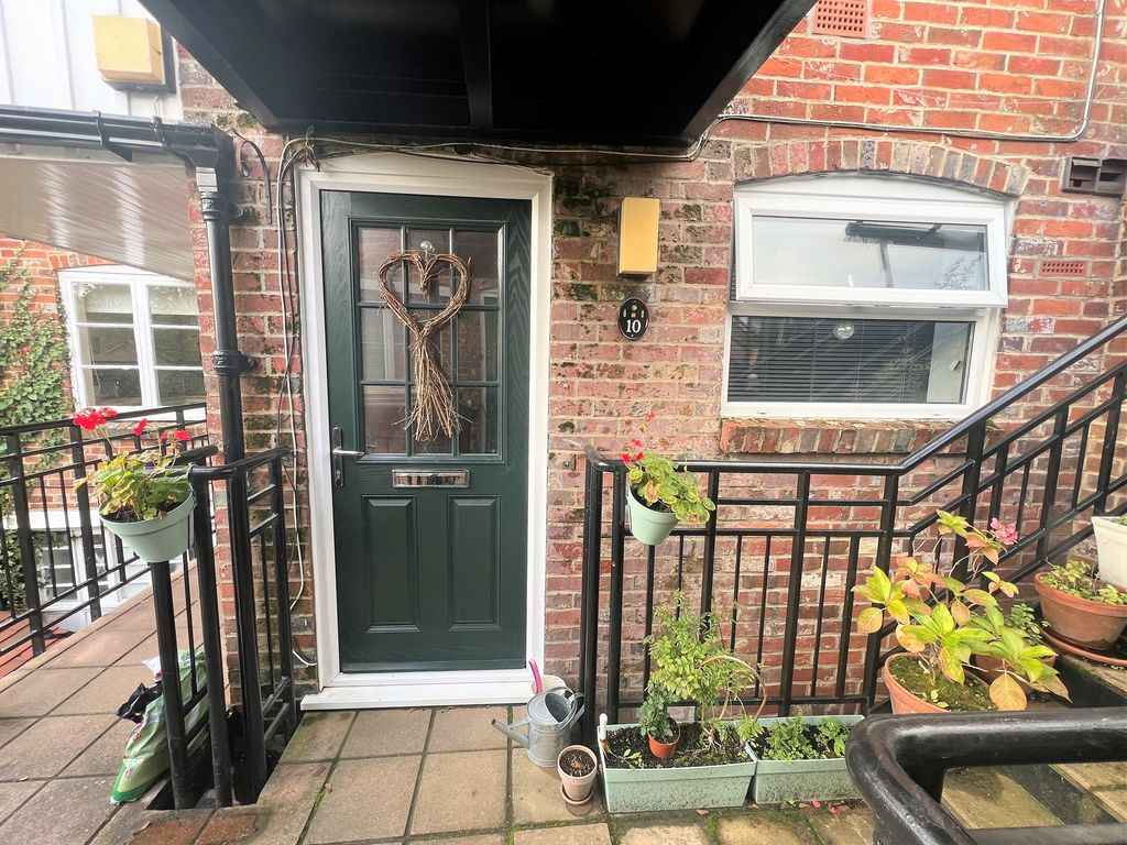 1 bed flat for sale in Roman Quay, Fordingbridge SP6 Zoopla