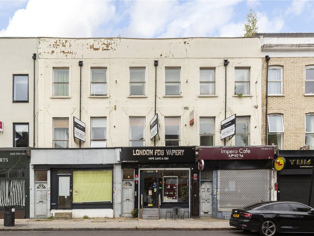3 bed flat for sale in Hornsey Road, London N7, £335,000 Zoopla