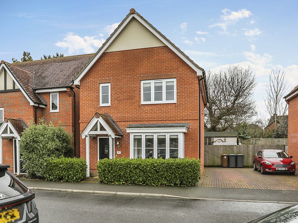 3 bed detached house for sale in The Josselyns, Trimley St. Mary