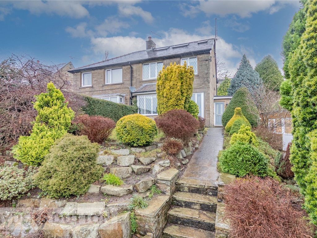 5 bed semidetached house for sale in Greenfield Road, Holmfirth, West