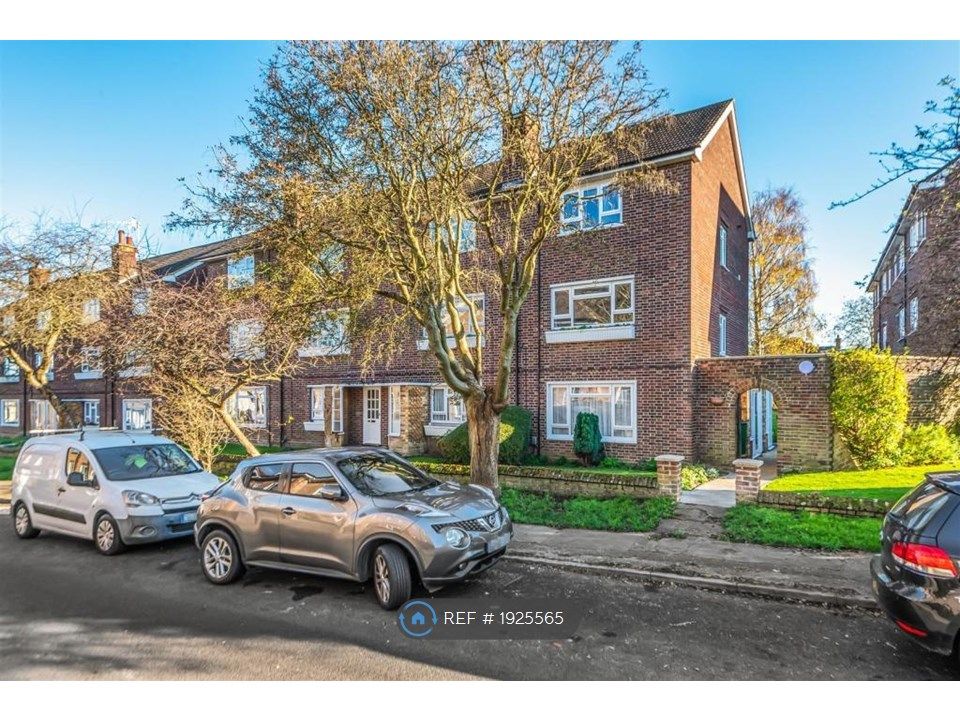 3 bed flat to rent in Bournehall Road, Bushey WD23, £1,500 pcm Zoopla