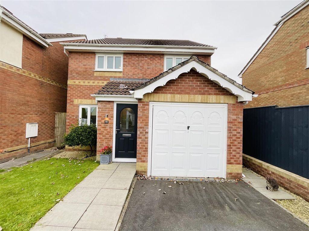3 bed detached house for sale in Pant Bryn Isaf, Llwynhendy, Llanelli SA14, £265,000 Zoopla