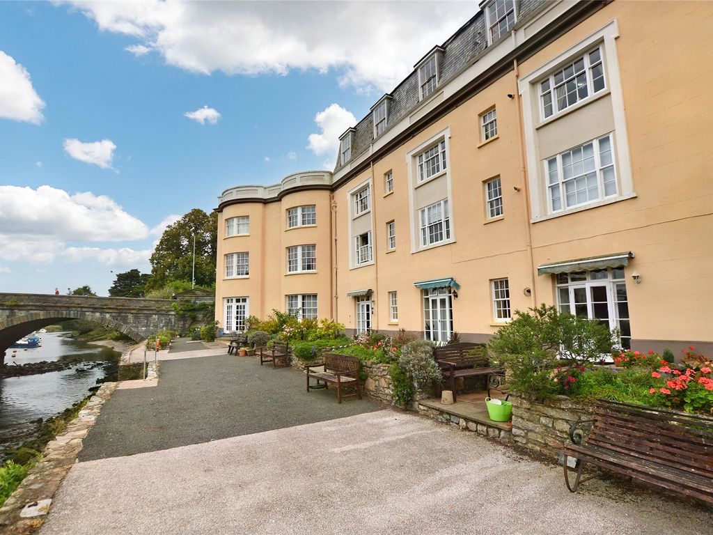 2 bed flat for sale in Seymour Court, Bridgetown, Totnes, Devon TQ9, £