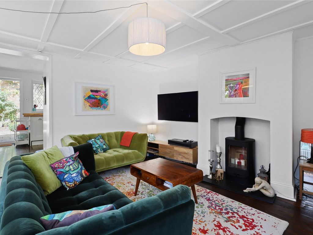 2 bed semidetached house for sale in French Street, SunburyOnThames, Surrey TW16, £625,000