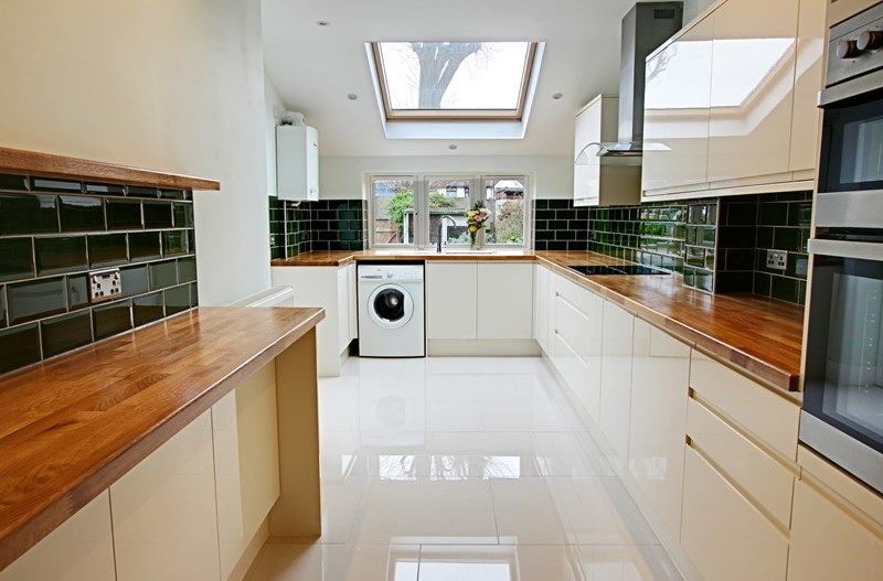 3 bed terraced house to rent in Chase Side Avenue, Enfield, Middlesex EN2 Zoopla