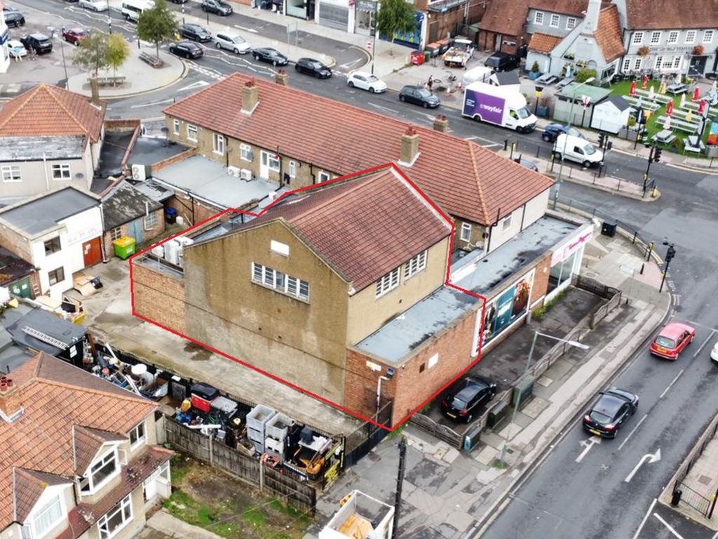 Retail premises to let in Blackfen Road, Sidcup DA15, £55,000 pa Zoopla
